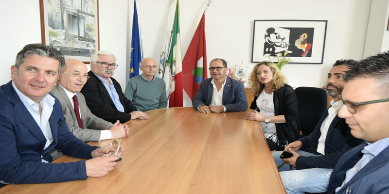 visita sindaco creil